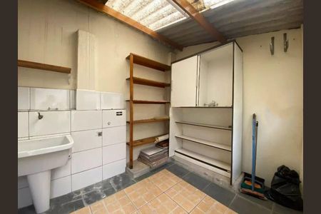 Casa à venda com 135m², 2 quartos e 1 vaga