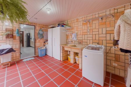 Casa à venda com 250m², 3 quartos e 2 vagas Casa à venda com 250m², 3 quartos e 2 vagasÁrea de Serviço