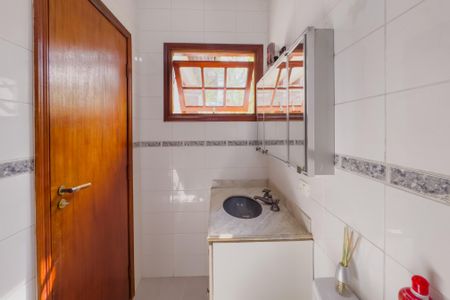 Casa à venda com 250m², 3 quartos e 2 vagas Casa à venda com 250m², 3 quartos e 2 vagasBanheiro da Suíte