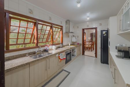 Casa à venda com 250m², 3 quartos e 2 vagas Casa à venda com 250m², 3 quartos e 2 vagasCozinha