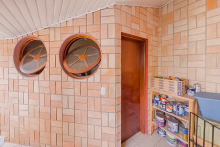 Casa à venda com 250m², 3 quartos e 2 vagas Casa à venda com 250m², 3 quartos e 2 vagasQuarto de Serviço
