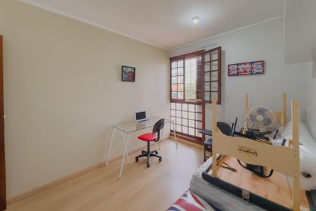 Casa à venda com 250m², 3 quartos e 2 vagas Casa à venda com 250m², 3 quartos e 2 vagasQuarto 1