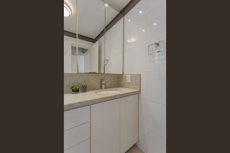 Apartamento à venda com 95m², 3 quartos e 1 vaga Apartamento à venda com 95m², 3 quartos e 1 vagaBanheiro Suíte