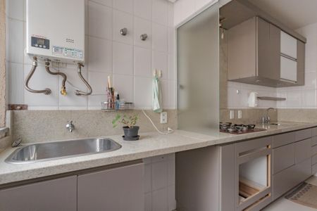 Apartamento à venda com 95m², 3 quartos e 1 vaga Apartamento à venda com 95m², 3 quartos e 1 vagaCozinha e Área de Serviço