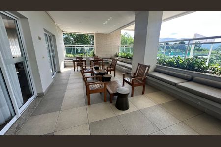 Apartamento à venda com 82m², 2 quartos e 1 vaga Apartamento à venda com 82m², 2 quartos e 1 vagaÁrea comum