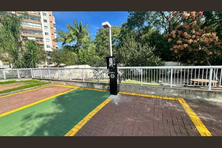 Apartamento à venda com 82m², 2 quartos e 1 vaga Apartamento à venda com 82m², 2 quartos e 1 vagaCarregador