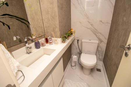 Apartamento à venda com 82m², 2 quartos e 1 vaga Apartamento à venda com 82m², 2 quartos e 1 vagaLavabo