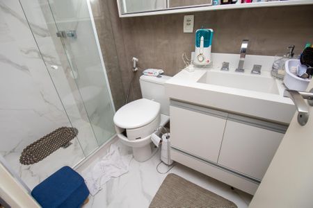 Apartamento à venda com 82m², 2 quartos e 1 vaga Apartamento à venda com 82m², 2 quartos e 1 vagaBanheiro/Suite