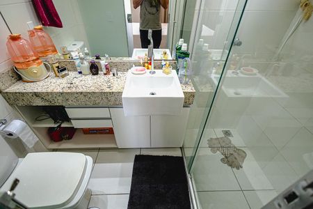 Apartamento à venda com 79m², 3 quartos e 2 vagasBanheiro - Quarto 1