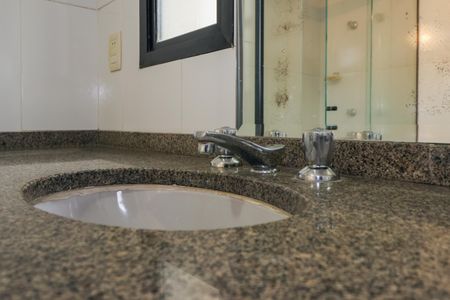Apartamento à venda com 130m², 3 quartos e 3 vagas Apartamento à venda com 130m², 3 quartos e 3 vagasBanheiro da Suíte