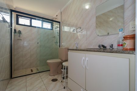 Apartamento à venda com 130m², 3 quartos e 3 vagas Apartamento à venda com 130m², 3 quartos e 3 vagasBanheiro