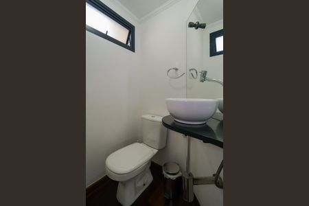 Apartamento à venda com 130m², 3 quartos e 3 vagas Apartamento à venda com 130m², 3 quartos e 3 vagasLavabo