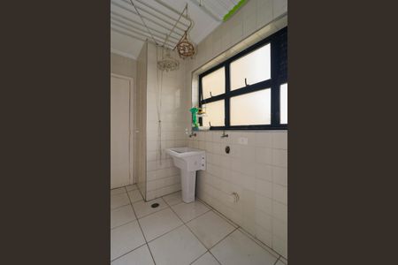 Apartamento à venda com 130m², 3 quartos e 3 vagas Apartamento à venda com 130m², 3 quartos e 3 vagasÁrea de Serviço