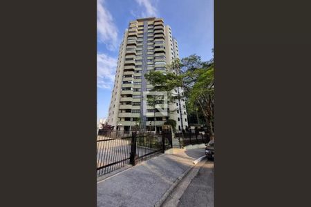 Apartamento à venda com 130m², 3 quartos e 3 vagas Apartamento à venda com 130m², 3 quartos e 3 vagasFachada