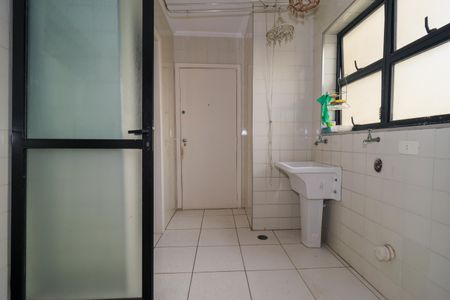 Apartamento à venda com 130m², 3 quartos e 3 vagas Apartamento à venda com 130m², 3 quartos e 3 vagasÁrea de Serviço