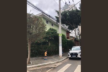 Casa à venda com 153m², 3 quartos e 2 vagasVista da Rua