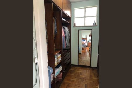 Casa à venda com 153m², 3 quartos e 2 vagasCloset do quarto