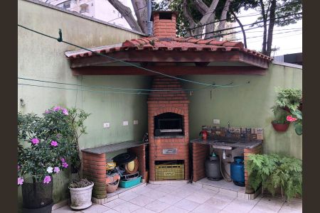 Casa à venda com 153m², 3 quartos e 2 vagasChurrasqueira