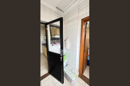 Apartamento à venda com 98m², 2 quartos e 2 vagasÁrea de Serviço