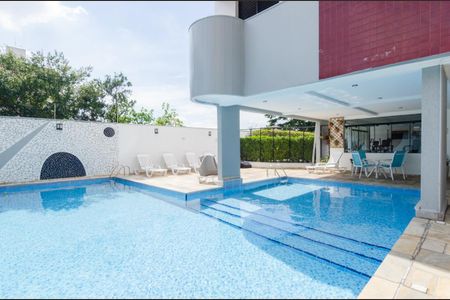 Apartamento à venda com 98m², 2 quartos e 2 vagasPiscina