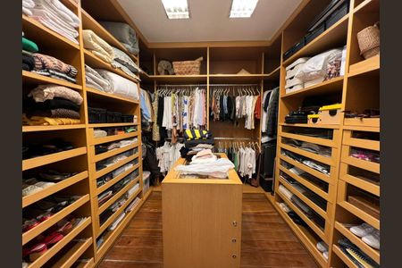 Apartamento à venda com 340m², 4 quartos e 4 vagas