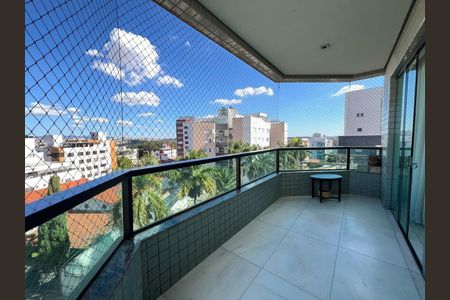 Apartamento à venda com 340m², 4 quartos e 4 vagas