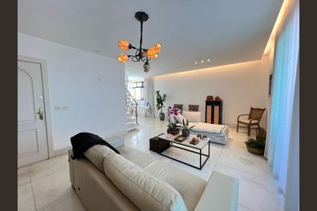 Apartamento à venda com 340m², 4 quartos e 4 vagas