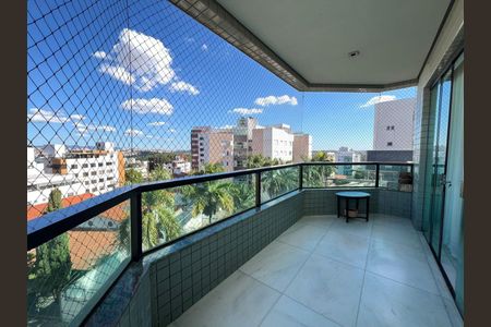 Apartamento à venda com 340m², 4 quartos e 4 vagas