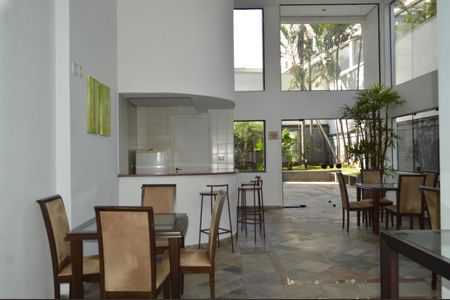 Apartamento à venda com 72m², 2 quartos e 2 vagasÁrea comum - Salão de festas