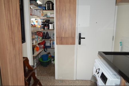 Apartamento à venda com 72m², 2 quartos e 2 vagasCozinha e Área de Serviço
