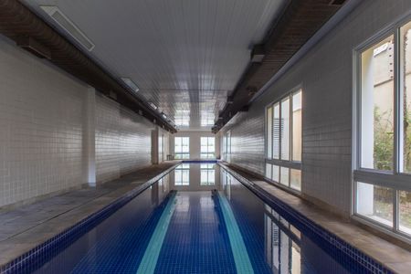 Apartamento à venda com 90m², 1 quarto e 2 vagas Apartamento à venda com 90m², 1 quarto e 2 vagasÁrea comum - Piscina