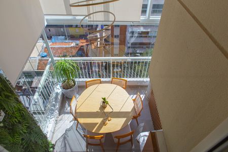 Apartamento à venda com 90m², 1 quarto e 2 vagas Apartamento à venda com 90m², 1 quarto e 2 vagasVista da Suíte