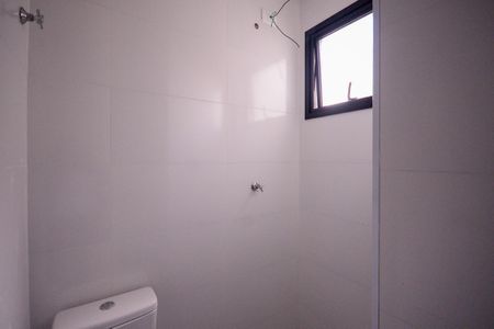 Apartamento à venda com 38m², 2 quartos e sem vaga Apartamento à venda com 38m², 2 quartos e sem vagaBanheiro