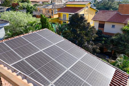 Casa à venda com 444m², 4 quartos e 4 vagas Casa à venda com 444m², 4 quartos e 4 vagasenergia solar