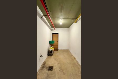 Apartamento à venda com 292m², 4 quartos e 4 vagas Apartamento à venda com 292m², 4 quartos e 4 vagasbox despejo