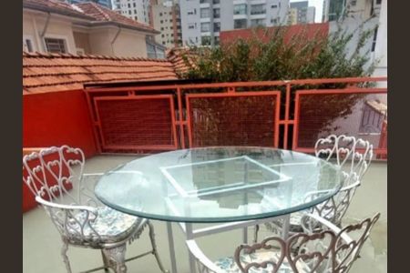 Casa para alugar com 200m², 2 quartos e 1 vaga Casa para alugar com 200m², 2 quartos e 1 vagaVaranda casa 1