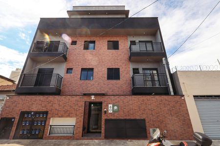 Apartamento à venda com 41m², 2 quartos e sem vaga Apartamento à venda com 41m², 2 quartos e sem vagaFachada