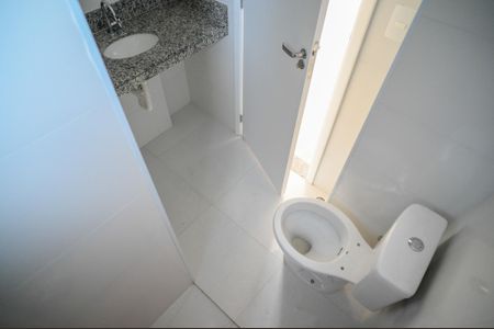 Apartamento à venda com 39m², 2 quartos e sem vaga Apartamento à venda com 39m², 2 quartos e sem vagaBanheiro