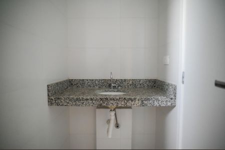 Apartamento à venda com 39m², 2 quartos e sem vaga Apartamento à venda com 39m², 2 quartos e sem vagaBanheiro