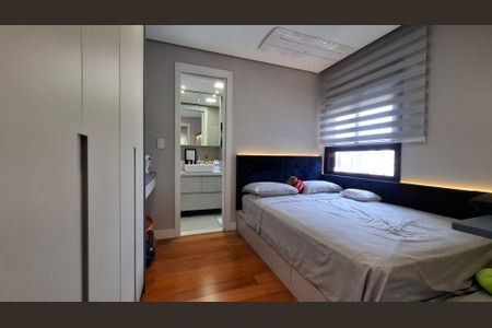 Apartamento à venda com 125m², 3 quartos e 3 vagas Apartamento à venda com 125m², 3 quartos e 3 vagasSuíte 3