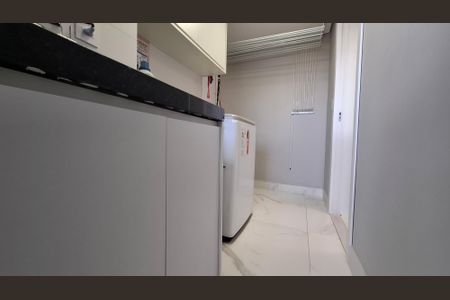 Apartamento à venda com 125m², 3 quartos e 3 vagas Apartamento à venda com 125m², 3 quartos e 3 vagasÁrea de Serviço