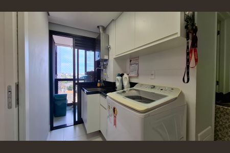 Apartamento à venda com 125m², 3 quartos e 3 vagas Apartamento à venda com 125m², 3 quartos e 3 vagasÁrea de Serviço