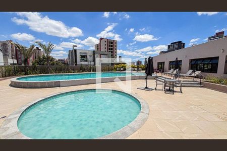 Apartamento à venda com 125m², 3 quartos e 3 vagas Apartamento à venda com 125m², 3 quartos e 3 vagasÁrea comum - Piscina