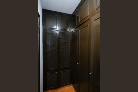 Casa à venda com 200m², 4 quartos e 3 vagasCloset da suíte