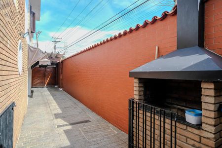 Casa à venda com 200m², 4 quartos e 3 vagasQuintal