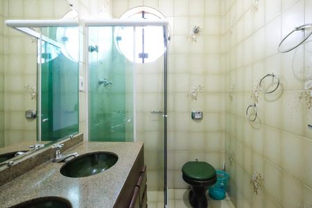 Casa à venda com 200m², 4 quartos e 3 vagasBanheiro