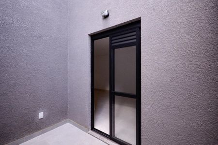 Apartamento à venda com 38m², 2 quartos e sem vaga Apartamento à venda com 38m², 2 quartos e sem vagaSala/Cozinha - Varanda