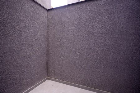 Apartamento à venda com 38m², 2 quartos e sem vaga Apartamento à venda com 38m², 2 quartos e sem vagaSala/Cozinha - Varanda