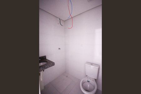 Apartamento à venda com 38m², 2 quartos e sem vaga Apartamento à venda com 38m², 2 quartos e sem vagaBanheiro