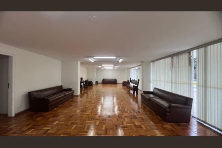 Apartamento à venda com 135m², 3 quartos e 1 vaga Apartamento à venda com 135m², 3 quartos e 1 vagaÁrea comum - Salão de festas